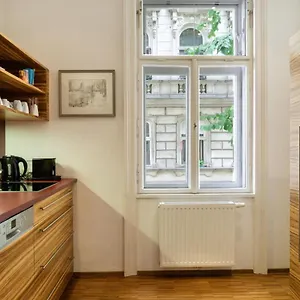 Fuchsthallergasse Wien